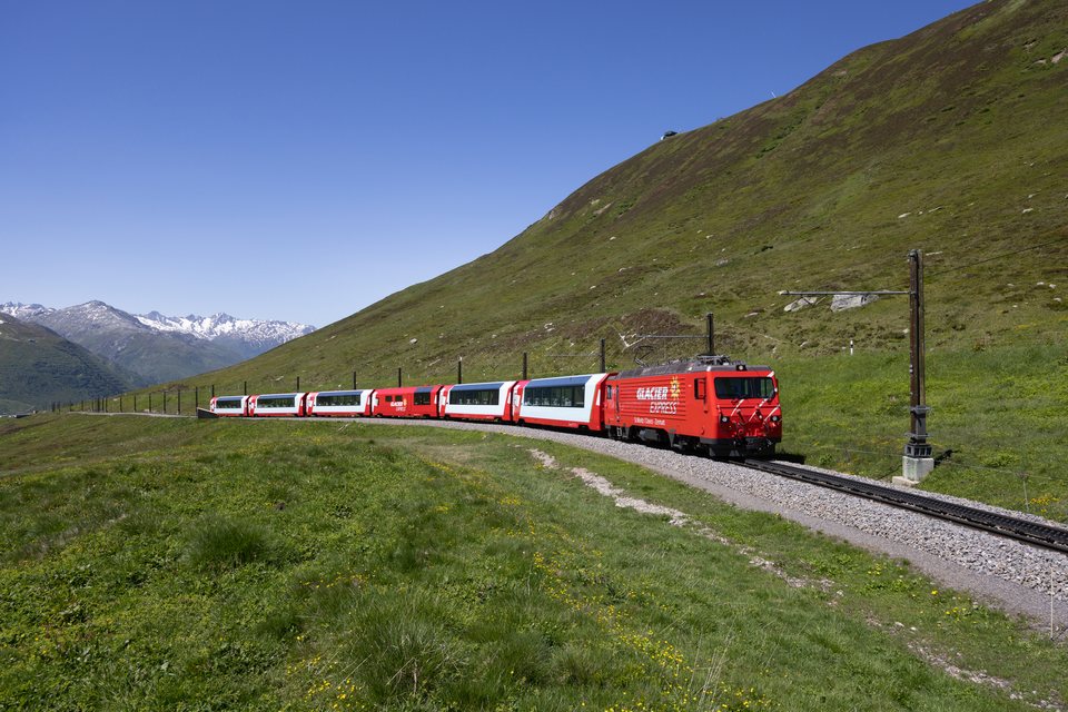MGB (Matterhorn Gotthard Bahn): MGB HGe 4/4 II 107 (Oberalppass, UR/CH)