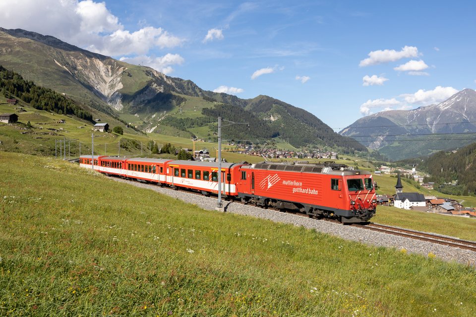 MGB (Matterhorn Gotthard Bahn): MGB HGe 4/4 II 3 (Rueras, GR/CH)