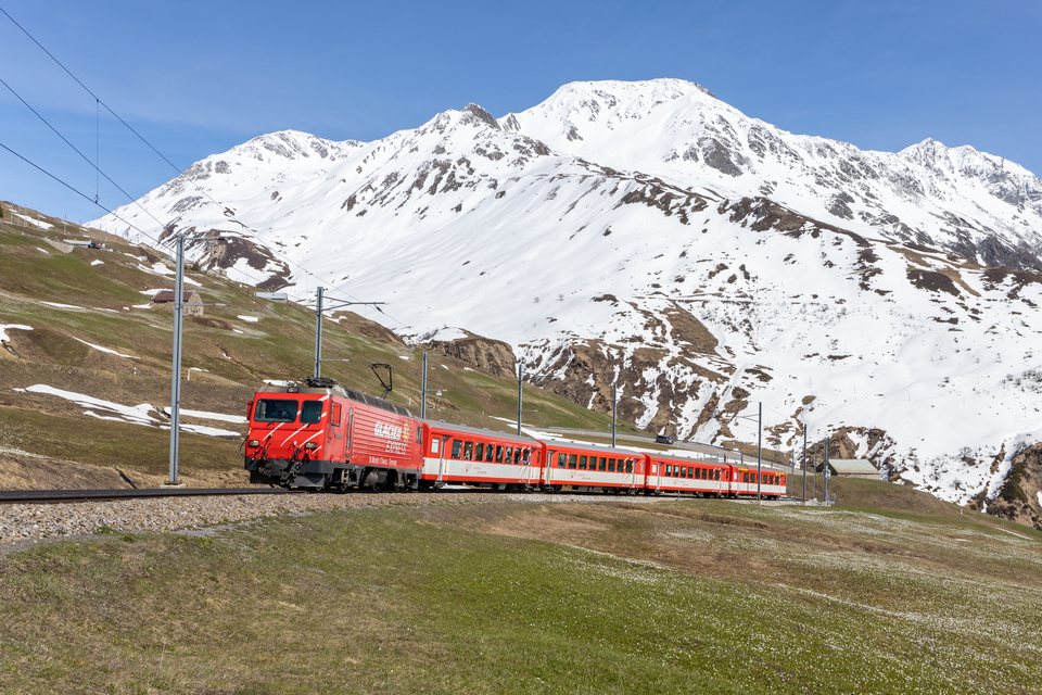 MGB (Matterhorn Gotthard Bahn): MGB HGe 4/4 II 4 / Oberalppass (UR/GR)