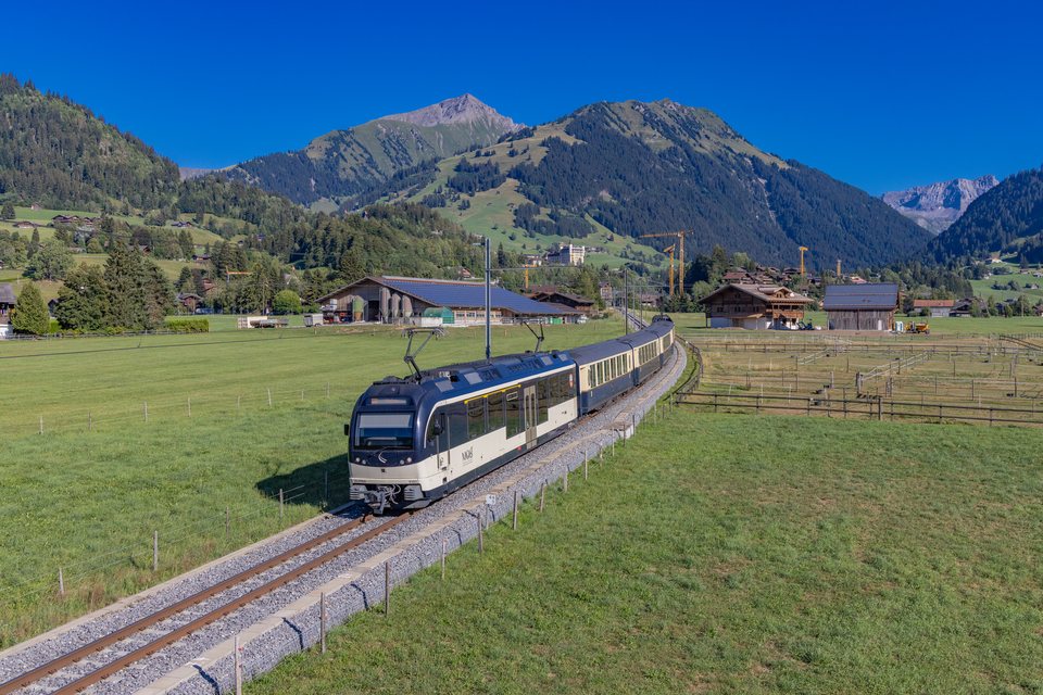 MOB: ABe 4/4 9303 + Be 4/4 9203 / CH-Gstaad