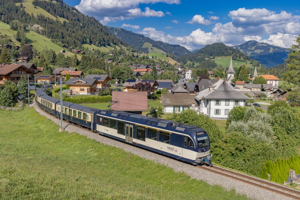 MOB: ABe 4/4 9303 + Be 4/4 9203 / CH-Rougemont