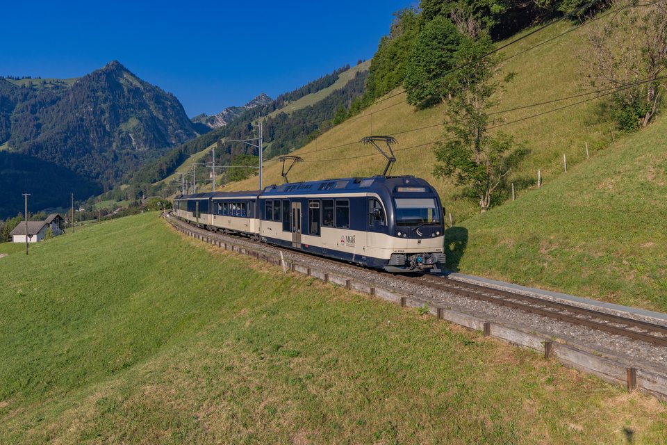 MOB: Be 4/4 9204 + ABe 4/4 9304 / CH-Allières