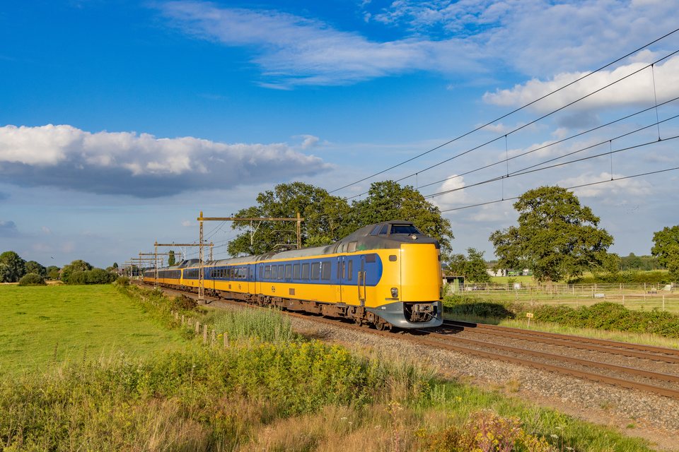 ICM 4248 (NS (Nederlandse Spoorwegen)): ICM 4081 + 4248 / NL-Apeldoorn
