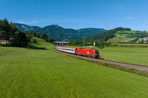 ÖBB 1016 013 at Windischgarsten, Oberösterreich, AT
