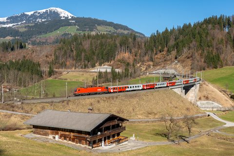 ÖBB 1016 045 at Haslau, Tirol, Austria