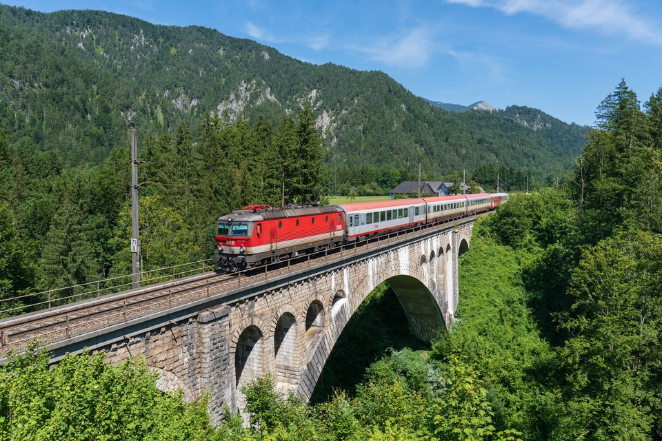 ÖBB 1144 210 at Schalchgraben, Oberösterreich, AT