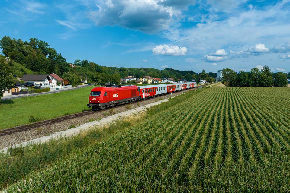 ÖBB 2016 072 at Geretsdorf, Oberösterreich, AT