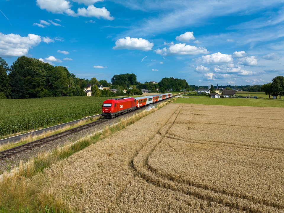 ÖBB 2016 072 at Geretsdorf, Oberösterreich, AT