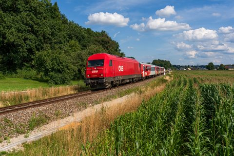 ÖBB 2016 072 at Geretsdorf, Oberösterreich, AT