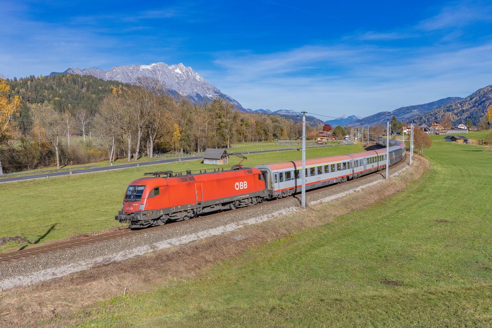 ÖBB: Rh 1016 024 + Rh 1116 143 / AT-Michaelerberg