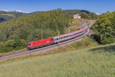 ÖBB: Rh 1116 132 / AT-Gloggnitz