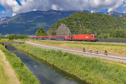 ÖBB: Rh 1216 024 / IT-Auer