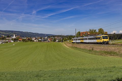 OeBB: ET 10 121 / CH-Hochdorf