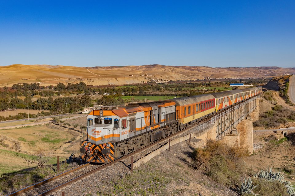DH 400 420 (ONCF): DH 420 / MA-Sidi Harazem