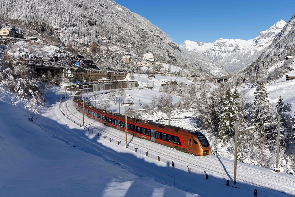 RABe 526 022: SOB RABe 526 122/222 - Wassen UR/CH