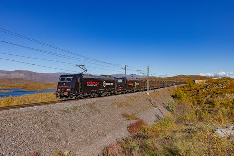 Re 482 036 (Railcare AB): Re 482 045 + 036 / SE-Vassijaure