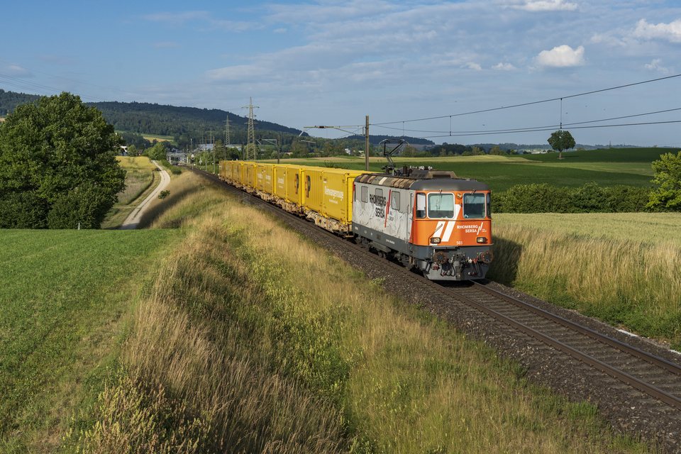 Re 420 (Re 4/4 II) 503: Sersa Re 420 503 - Otelfingen, ZH (CH)
