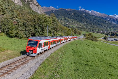 RABe 525 038 (Regionalps): RABe 525 041 + 038 / CH-Le Châble