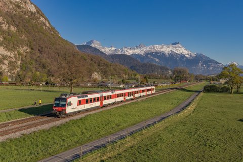 RegionAlps: RBDe 560 402 / CH-Roche