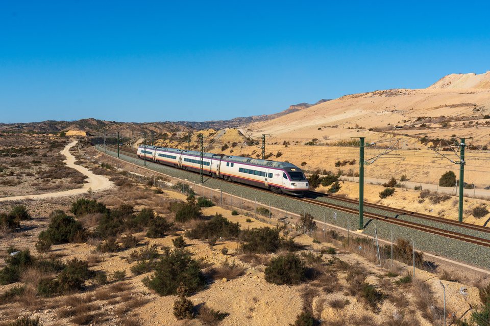 Renfe S104 at Rebolledo, Valenia, Spain