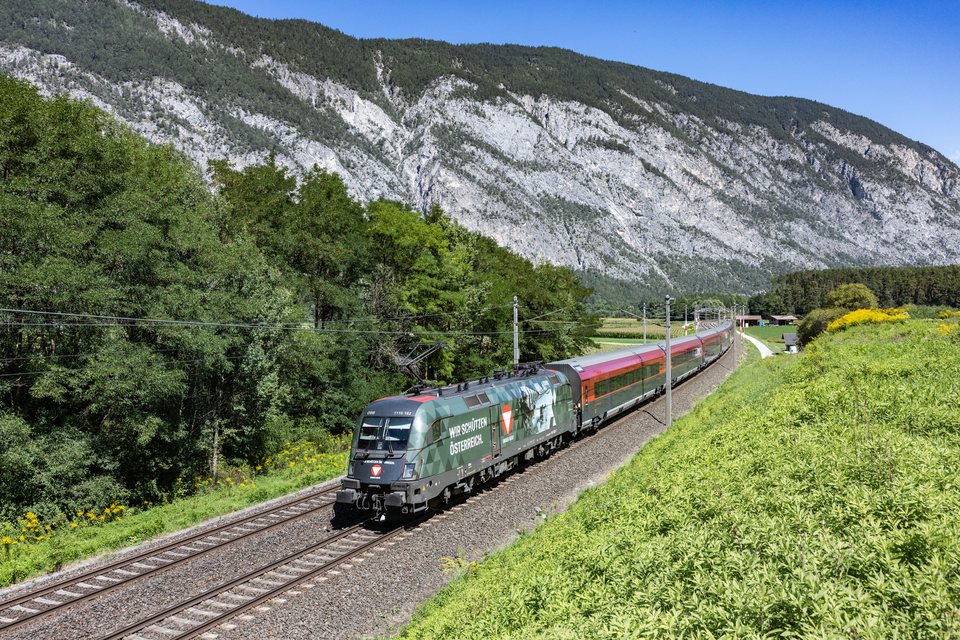 Rh 1116 182: ÖBB 1116 182 (Haiming, T/AT)