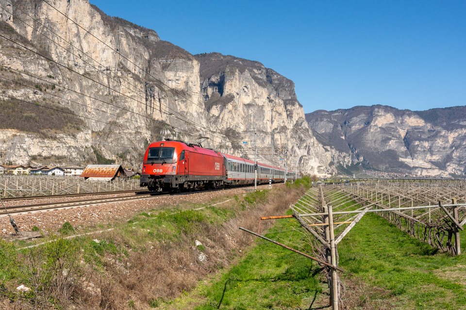 Rh 1216 004: ÖBB 1216 004 at Mezzocorona, Autonomous Province of Trento