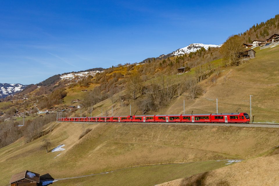 ABe 4/16 3126, ABe 4/16 3124, ABe 4/16 3154 (RhB): ABe 4/16 3151 + 3126 + 3124 + 3154 / CH-Saas