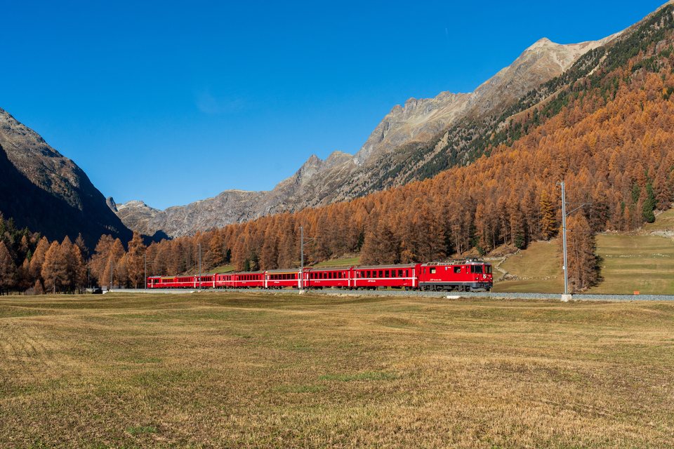 RhB Ge 4/4 II 621 - Bever GR, CH