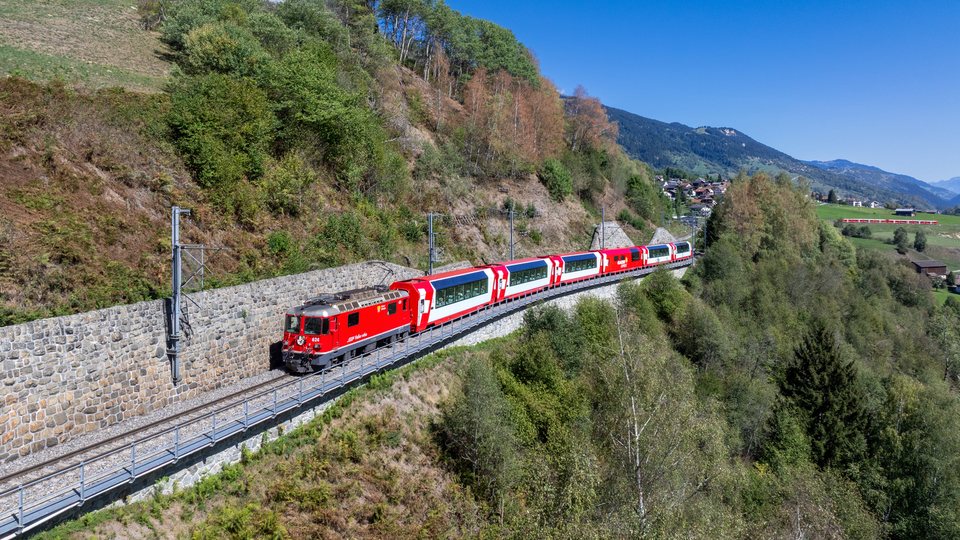 RhB Ge 4/4 II 624 / Sumvitg-Cumpadials – Rabius-Surrein