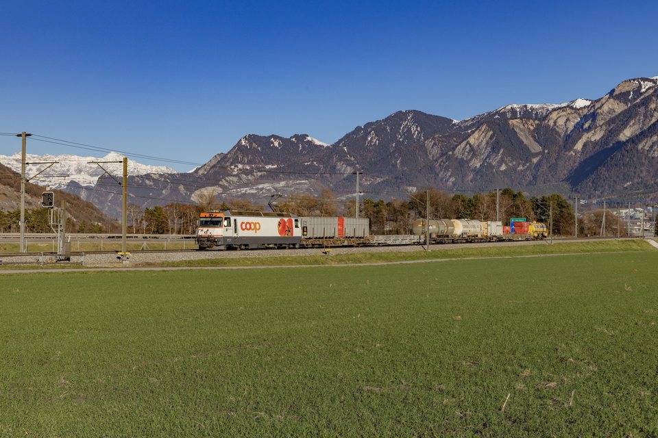 Ge 4/4 III 641 (RhB): Ge 4/4 641 / CH-Felsberg