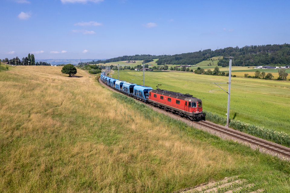 SBB Cargo 084-4 at Mettmenstetten, ZH, CH