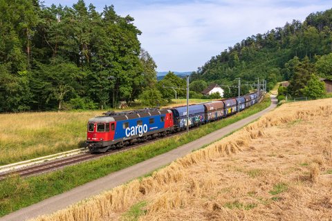 SBB Cargo Re 620 006 at Trimbach, SO, CH