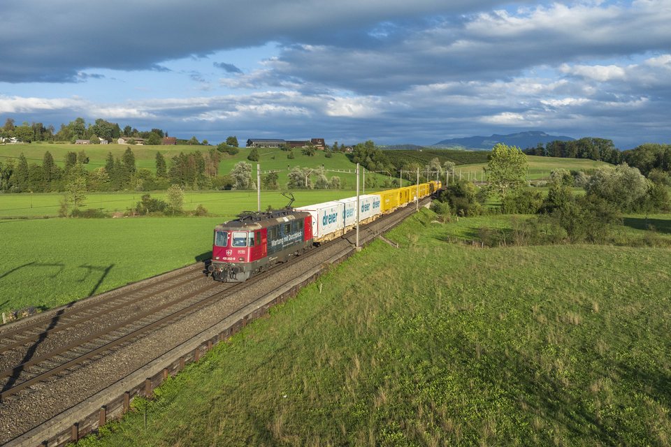 Re 420 (Re 4/4 II) 252-9 (SBB Cargo (SBBC)): SBB Cargo Re 420 252-9 - Oberrüti, AG (CH)