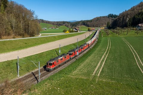 Re 420 (Re 4/4 II) 255 (SBB Cargo (SBBC)): SBB Cargo Re 420 255 at Burgdorf, BE, CH
