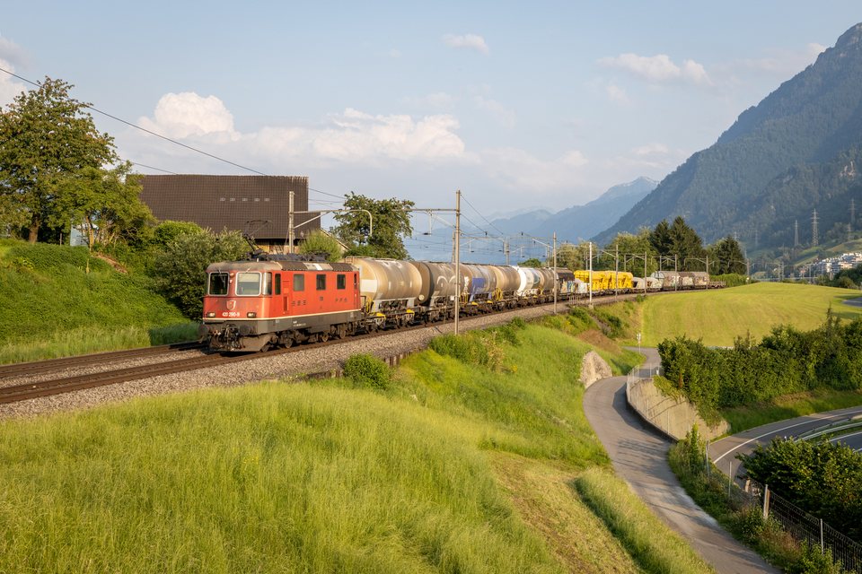 Re 420 (Re 4/4 II) 290 (SBB Cargo (SBBC)): SBB Re 420 290 / Immensee (SZ/CH)