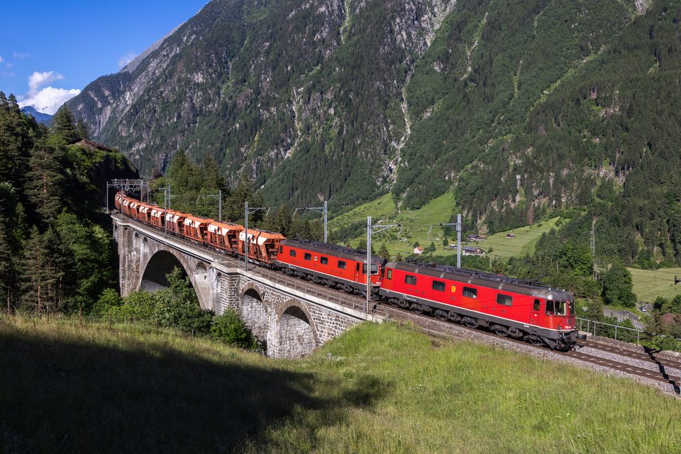Re 620 (Re 6/6) 055 (SBB Cargo (SBBC)): SBB Cargo Re 620 055 (Wassen, UR/CH)