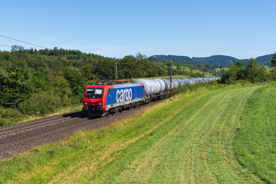 SBB Cargo (SBBC): SBB Cargo Re 474 004 at Hornussen, AG, CH