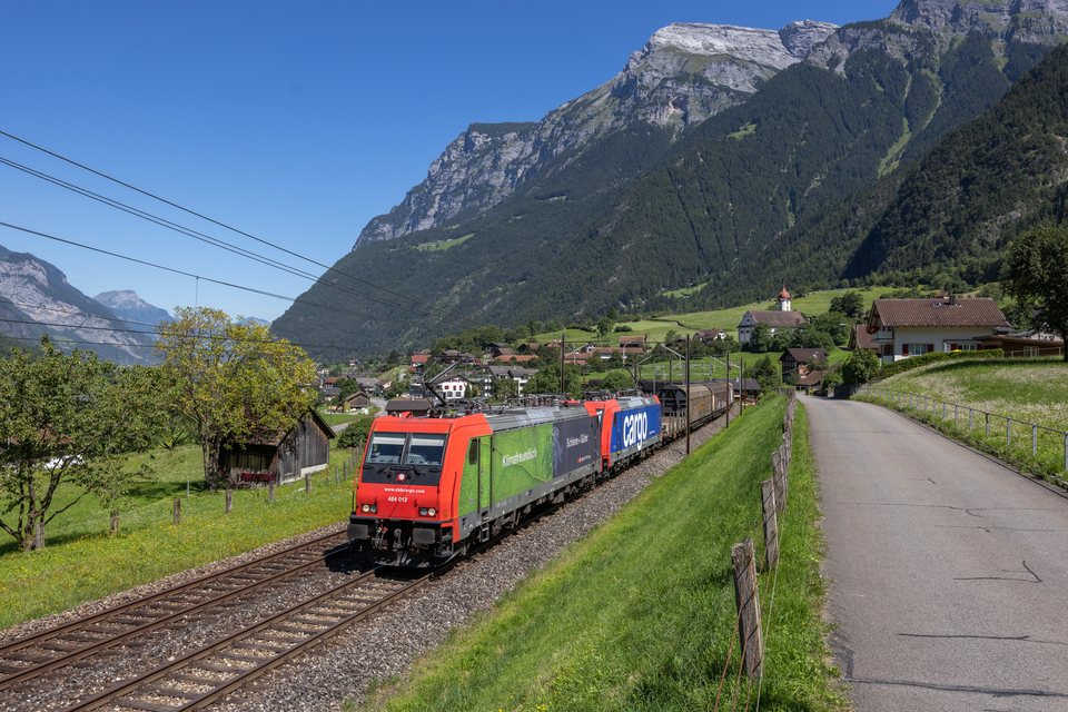 SBB Cargo (SBBC): SBB Cargo Re 484 012 (Silenen, UR/CH)