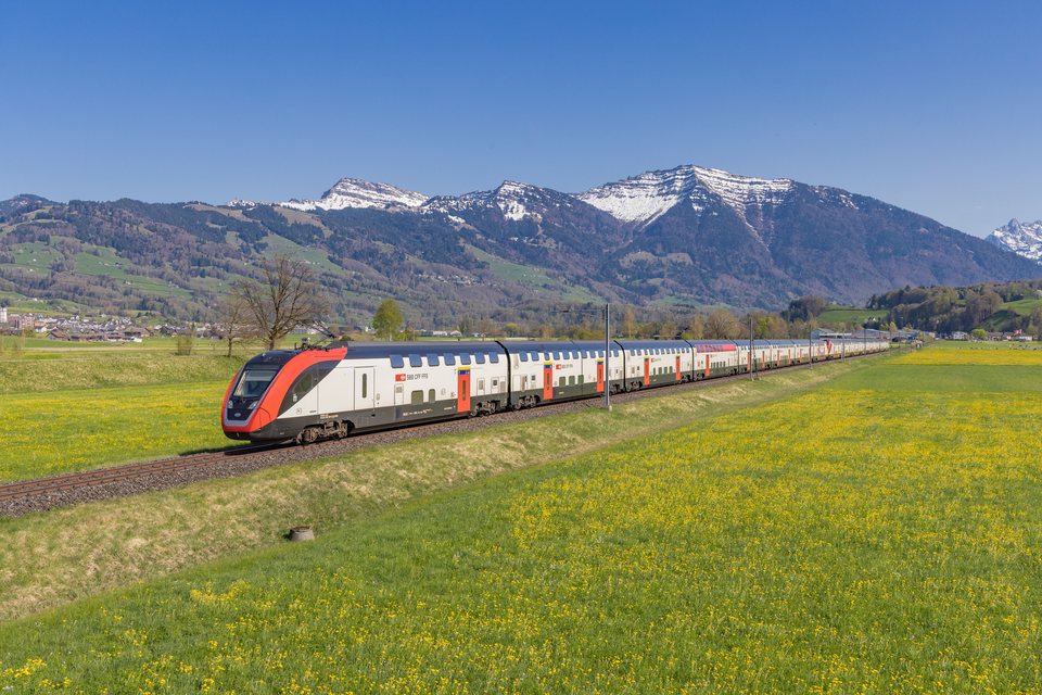 SBB (Personenverkehr): RABDe 502 006 + RABe 502 213 / CH-Kaltbrunn