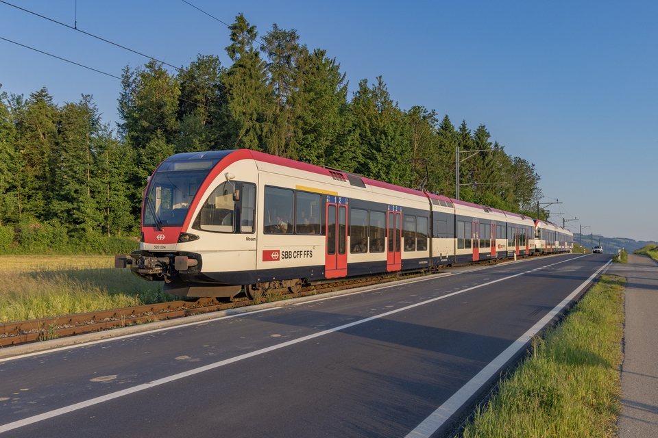 RABe 520 014 (SBB (Personenverkehr)): RABe 520 004 + 014 / CH-Hochdorf