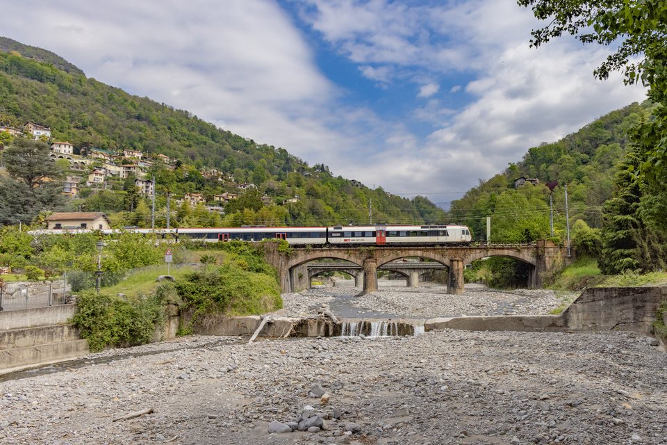 SBB (Personenverkehr): RBDe 560 215 / IT-Maccagno