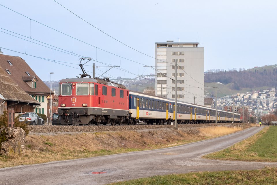 Re 420 (Re 4/4 II) 11145 (SBB (Personenverkehr)): SBB Re 4/4 II 11145 (Zug, ZG/CH)