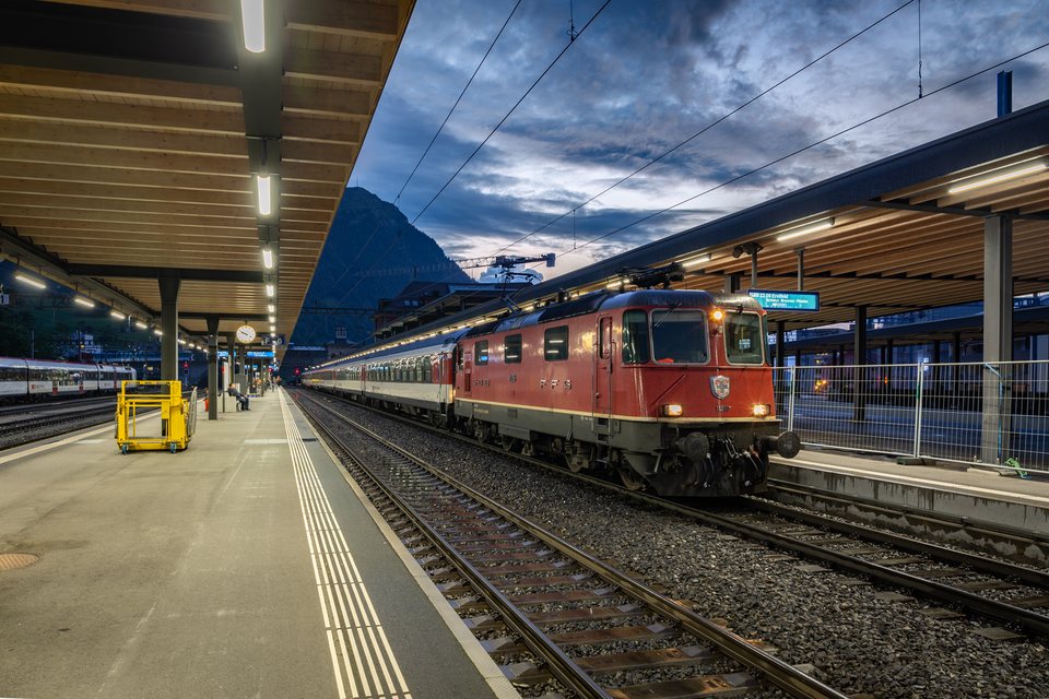 Re 420 (Re 4/4 II) 11200 (SBB (Personenverkehr)): SBB Re 4/4 II 11200 / Arth-Goldau (SZ/CH)