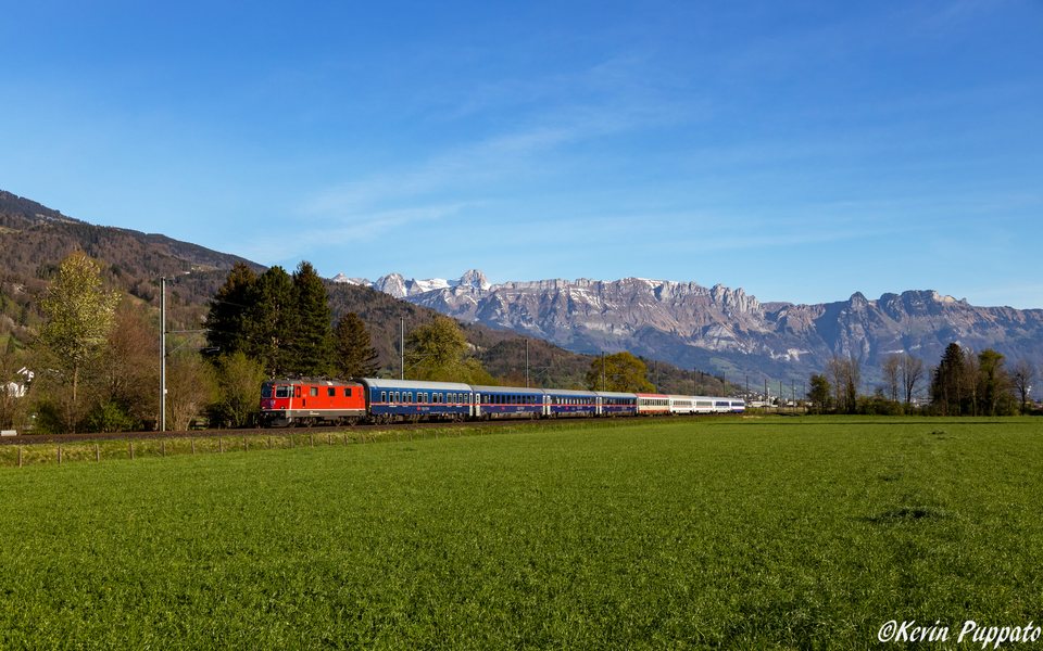 Re 420 (Re 4/4 II) 193 (SBB (Personenverkehr)): SBB Re 420 193 + NJ 1464