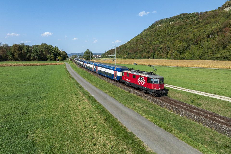 Re 420 (Re 4/4 II) 223 (SBB (Personenverkehr)): SBB Re 420 223 - Siggenthal, AG (CH)