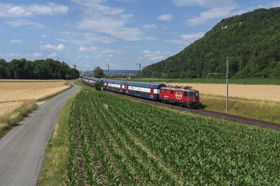 Re 420 (Re 4/4 II) 224 (SBB (Personenverkehr)): SBB Re 420 224 - Siggenthal, AG (CH)