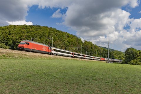 SBB (Personenverkehr): Re 460 017 + 009 + 069 / CH-Gelterkinden