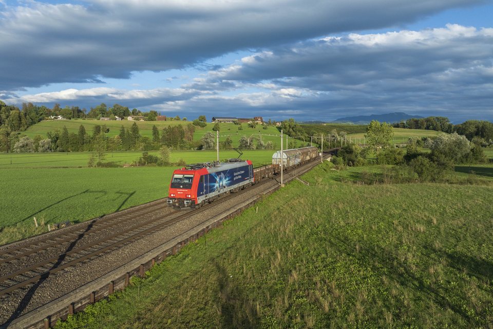 SBB (Personenverkehr): SBB Carge Re 484 011 - Oberrüti, AG (CH)
