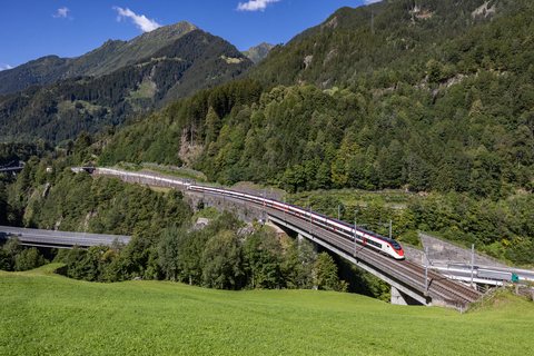 SBB (Personenverkehr): SBB RABe 501 (Intschireussbrücke, UR/CH)