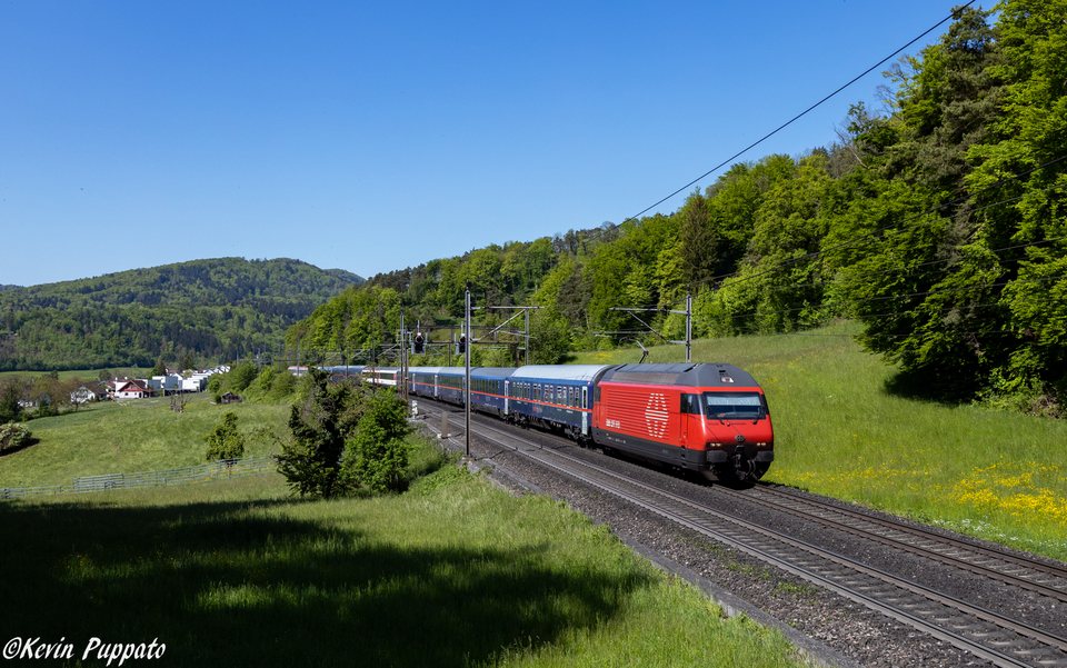 SBB (Personenverkehr): SBB Re 460 098 + NJ 471 Komp